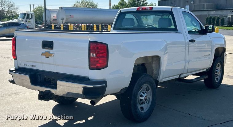 image for item EK2957 2018 Chevrolet Silverado 2500HD pickup truck