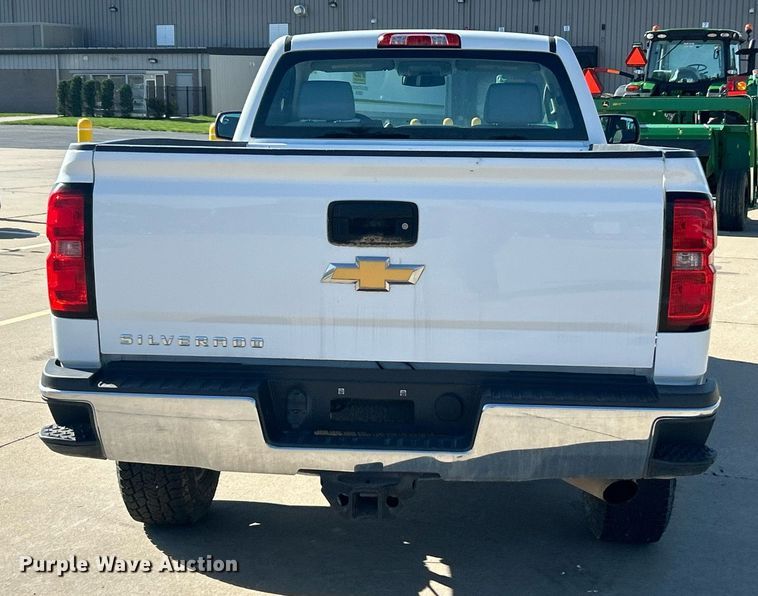 image for item EK2957 2018 Chevrolet Silverado 2500HD pickup truck