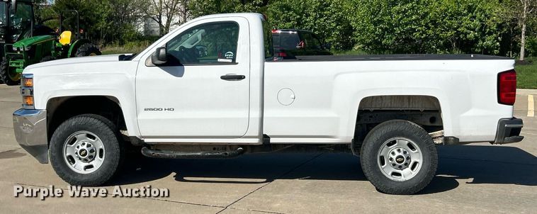image for item EK2957 2018 Chevrolet Silverado 2500HD pickup truck