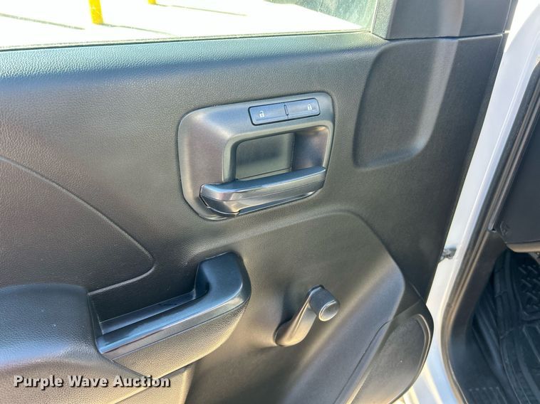 image for item EK2958 2016 GMC Sierra 2500HD pickup truck