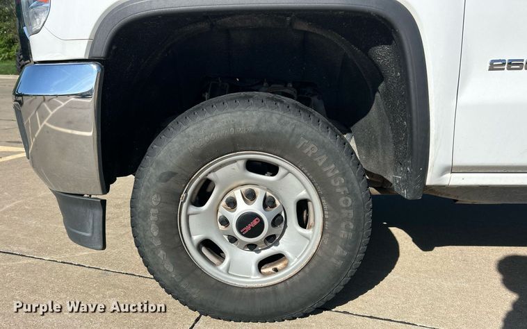 image for item EK2958 2016 GMC Sierra 2500HD pickup truck