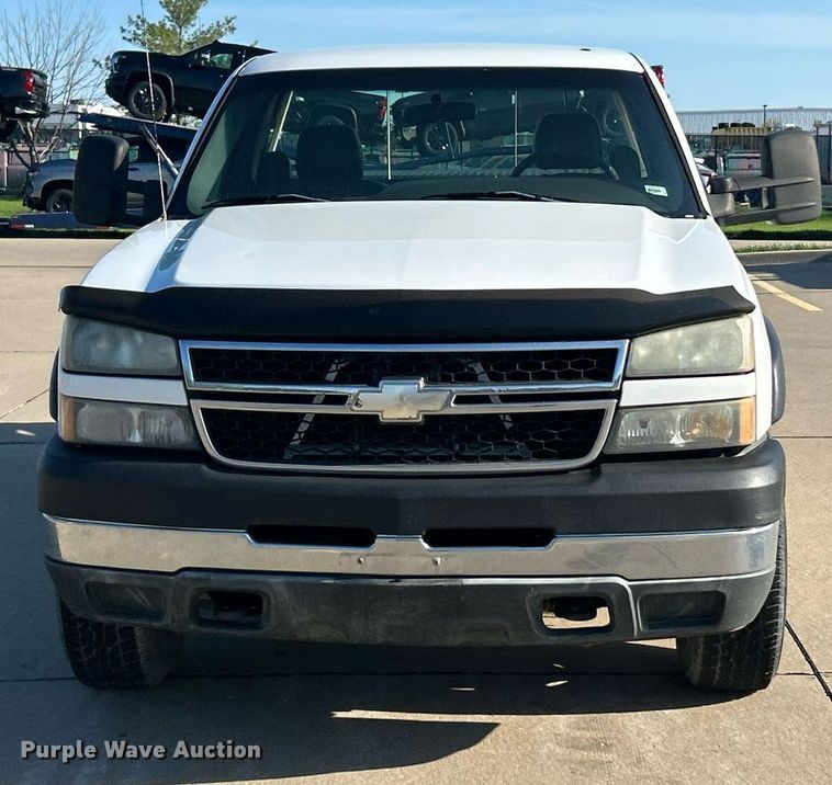 image for item EK2960 2006 Chevrolet Silverado 2500HD pickup truck
