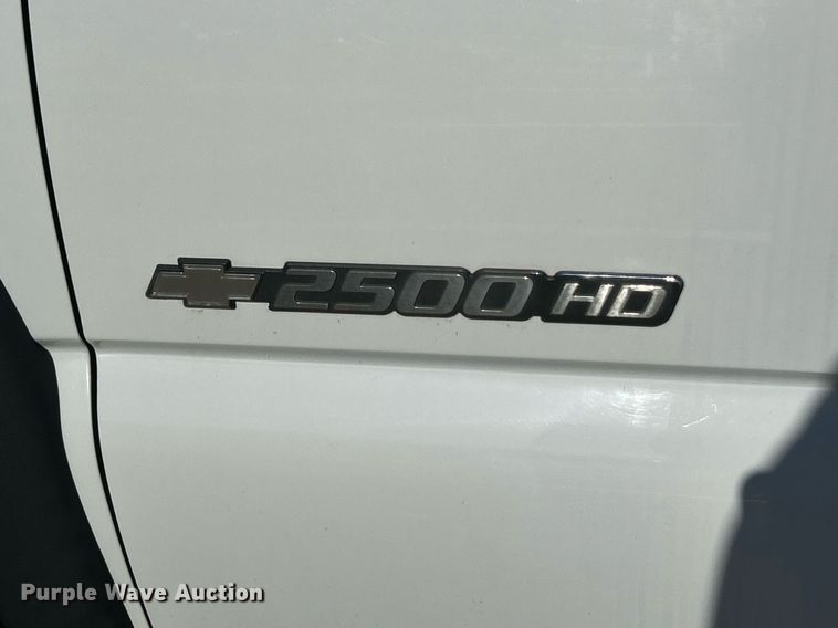 image for item EK2960 2006 Chevrolet Silverado 2500HD pickup truck