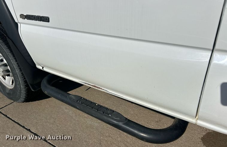 image for item EK2960 2006 Chevrolet Silverado 2500HD pickup truck