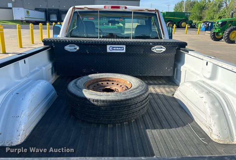 image for item EK2960 2006 Chevrolet Silverado 2500HD pickup truck