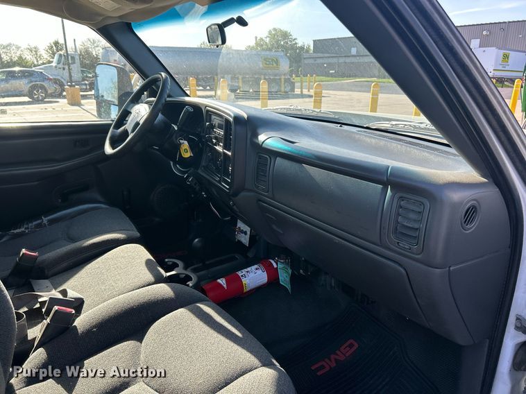 image for item EK2960 2006 Chevrolet Silverado 2500HD pickup truck