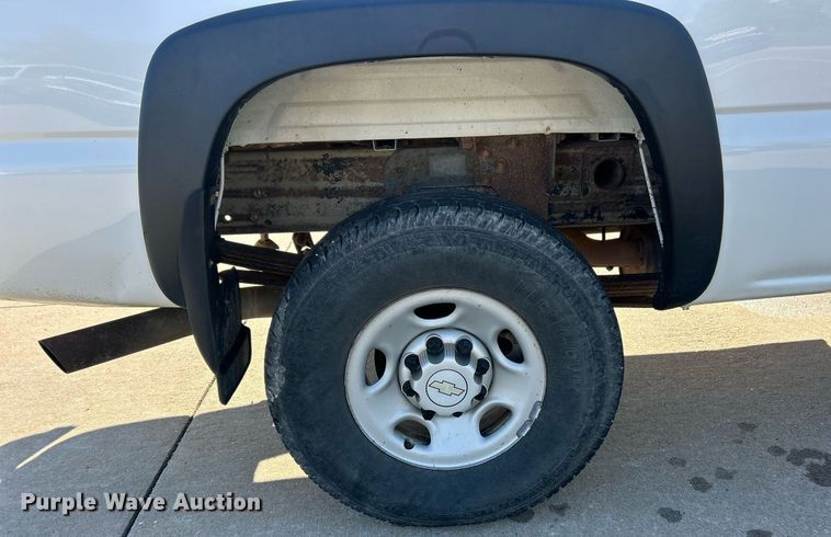 image for item EK2960 2006 Chevrolet Silverado 2500HD pickup truck