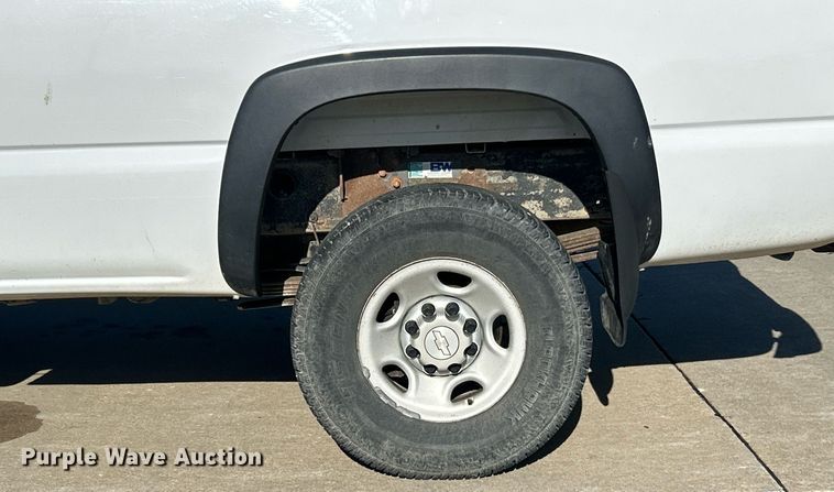 image for item EK2960 2006 Chevrolet Silverado 2500HD pickup truck