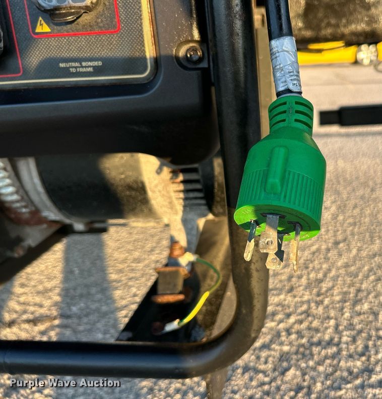 image for item EK2965 2004 Freightliner Business Class M2 box truck