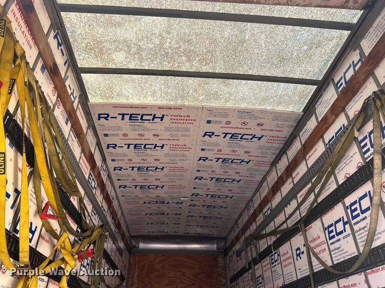 image for item EK2965 2004 Freightliner Business Class M2 box truck