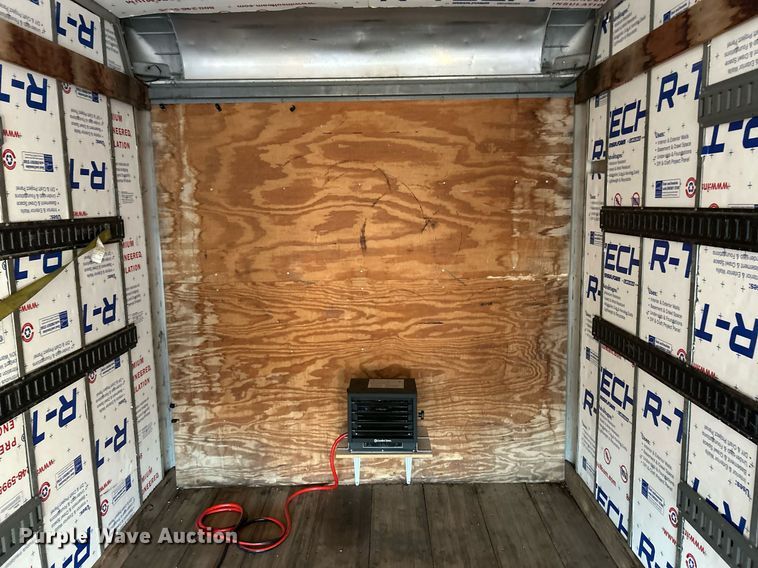 image for item EK2965 2004 Freightliner Business Class M2 box truck