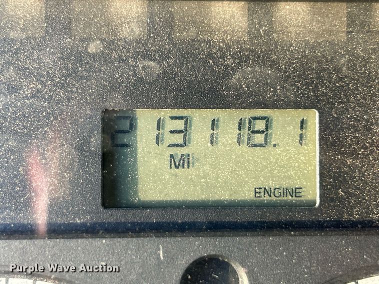 image for item EK2965 2004 Freightliner Business Class M2 box truck