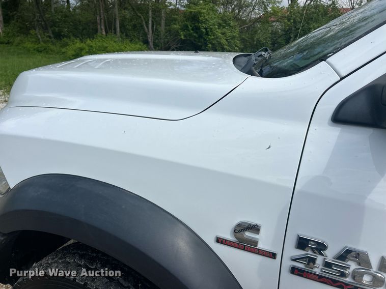 image for item EK2975 2018 Dodge Ram 4500 Crew Cab flatbed truck