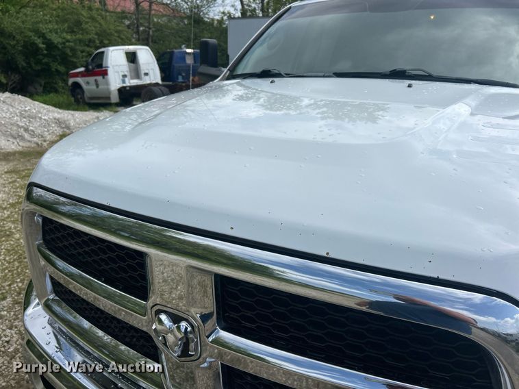 image for item EK2975 2018 Dodge Ram 4500 Crew Cab flatbed truck