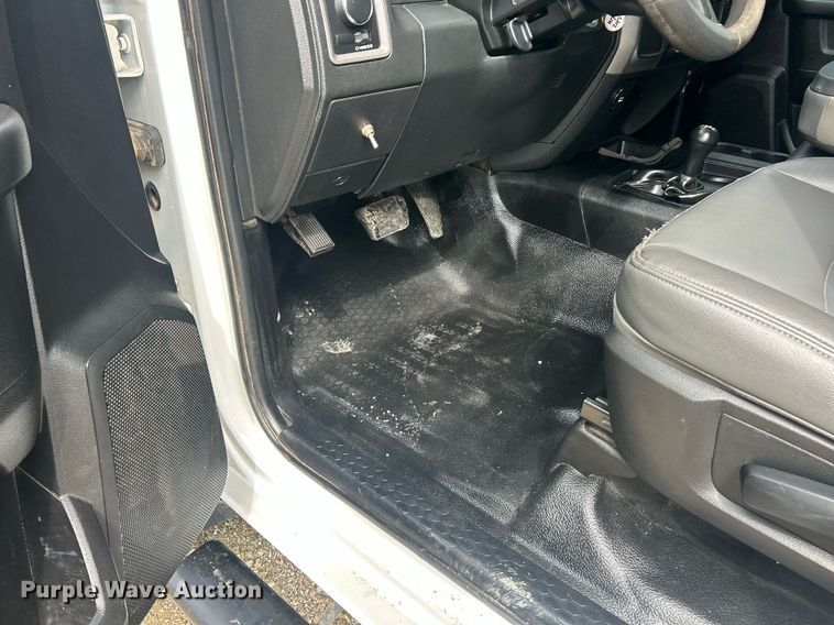 image for item EK2975 2018 Dodge Ram 4500 Crew Cab flatbed truck