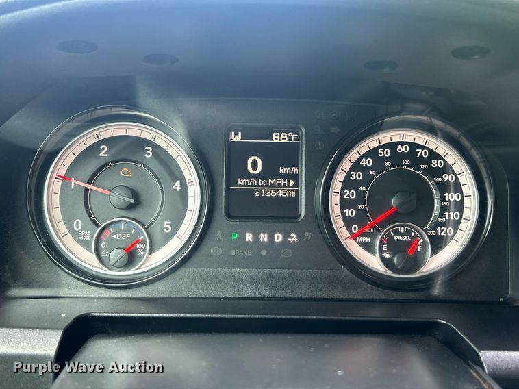 image for item EK2975 2018 Dodge Ram 4500 Crew Cab flatbed truck