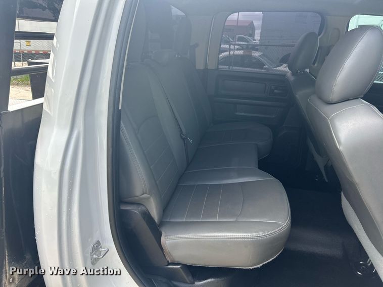 image for item EK2975 2018 Dodge Ram 4500 Crew Cab flatbed truck