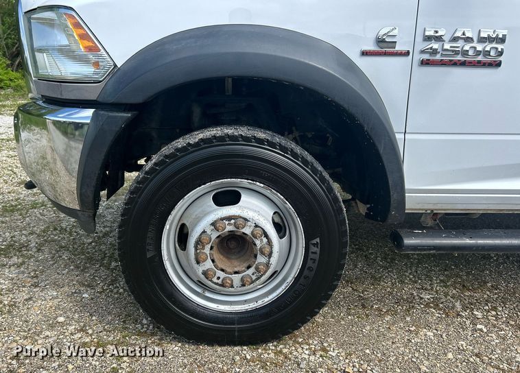 image for item EK2975 2018 Dodge Ram 4500 Crew Cab flatbed truck