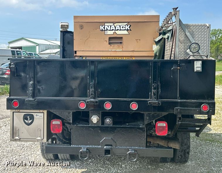 image for item EK2978 2012 Ford F550 Super Duty Crew Cab flatbed truck