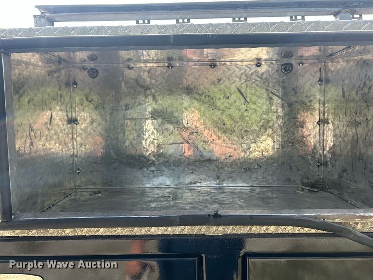 image for item EK2978 2012 Ford F550 Super Duty Crew Cab flatbed truck