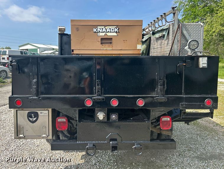 image for item EK2978 2012 Ford F550 Super Duty Crew Cab flatbed truck