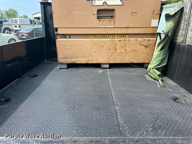 image for item EK2978 2012 Ford F550 Super Duty Crew Cab flatbed truck