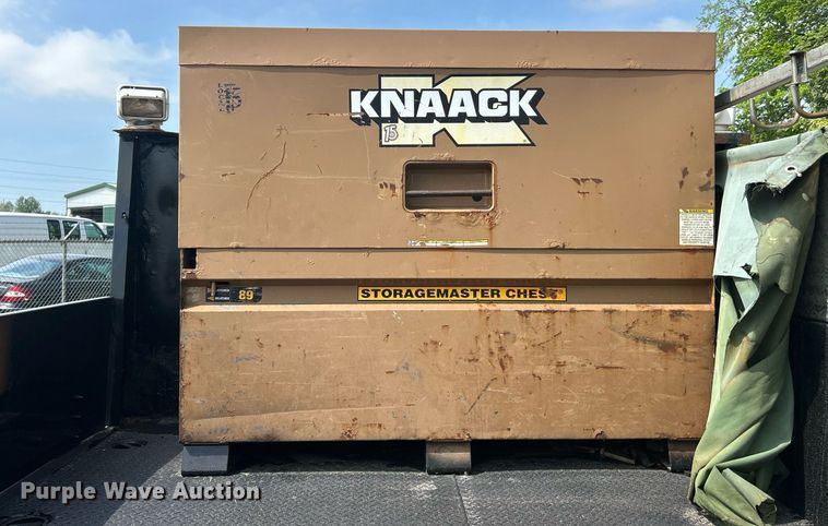 image for item EK2978 2012 Ford F550 Super Duty Crew Cab flatbed truck