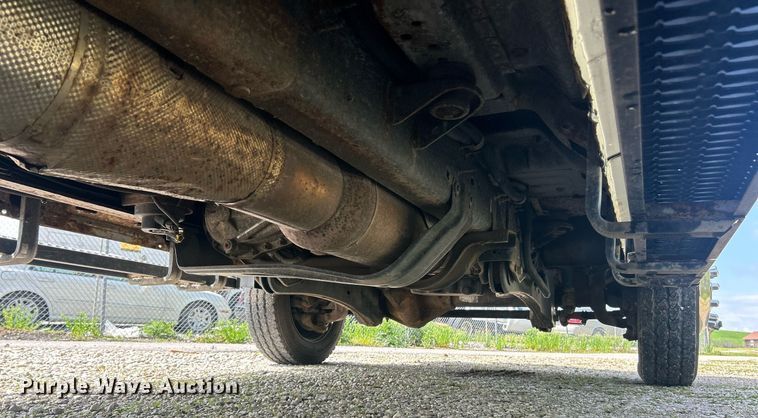 image for item EK2978 2012 Ford F550 Super Duty Crew Cab flatbed truck