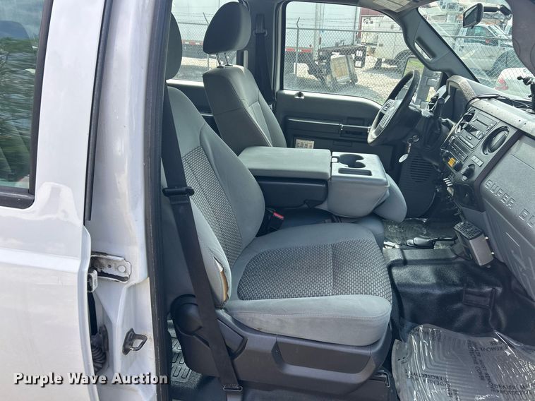 image for item EK2978 2012 Ford F550 Super Duty Crew Cab flatbed truck