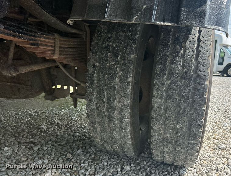 image for item EK2978 2012 Ford F550 Super Duty Crew Cab flatbed truck