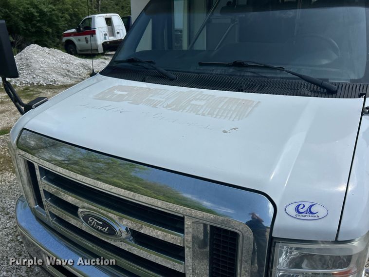 image for item EK2980 2011 Ford E350 Super Duty shuttle bus