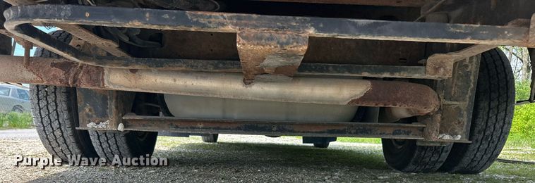 image for item EK2980 2011 Ford E350 Super Duty shuttle bus