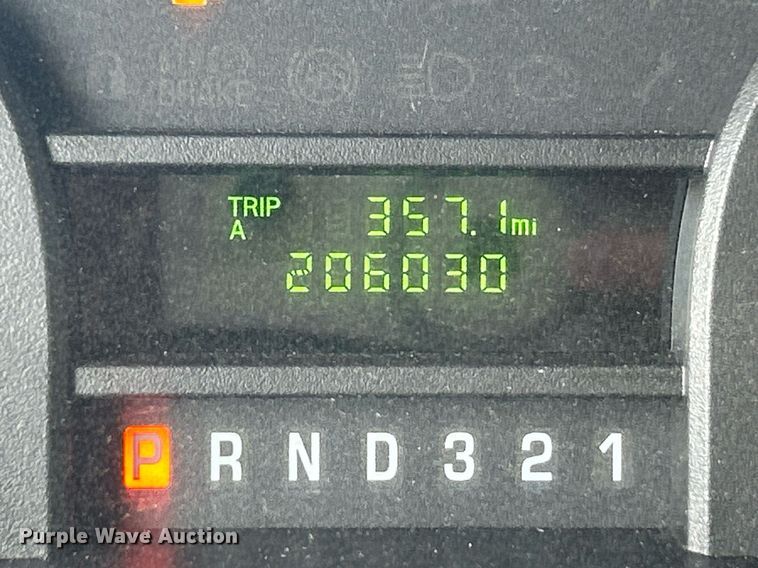 image for item EK2980 2011 Ford E350 Super Duty shuttle bus