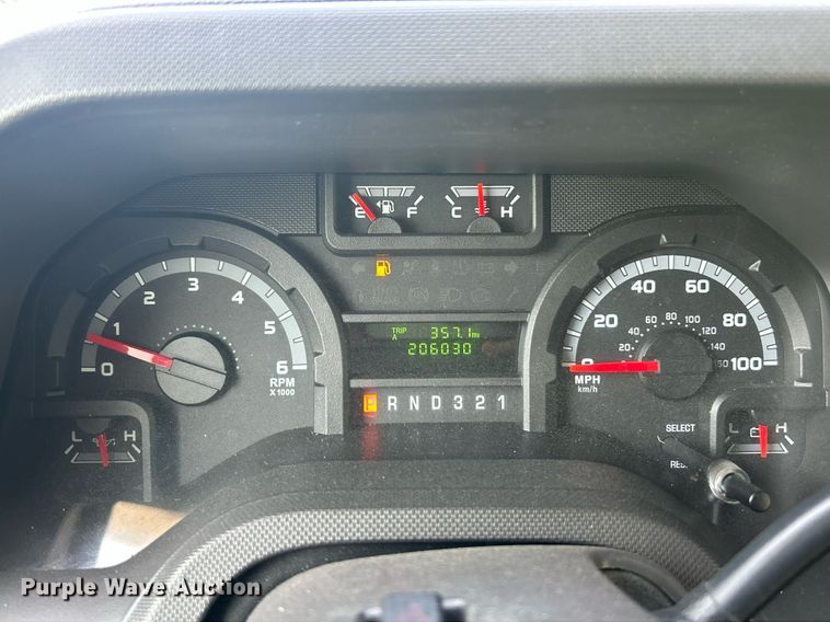 image for item EK2980 2011 Ford E350 Super Duty shuttle bus