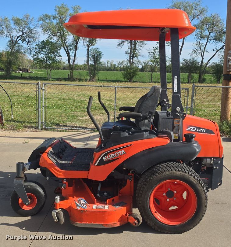 image for item EK5170 2016 Kubota ZD1211 ZTR lawn mower