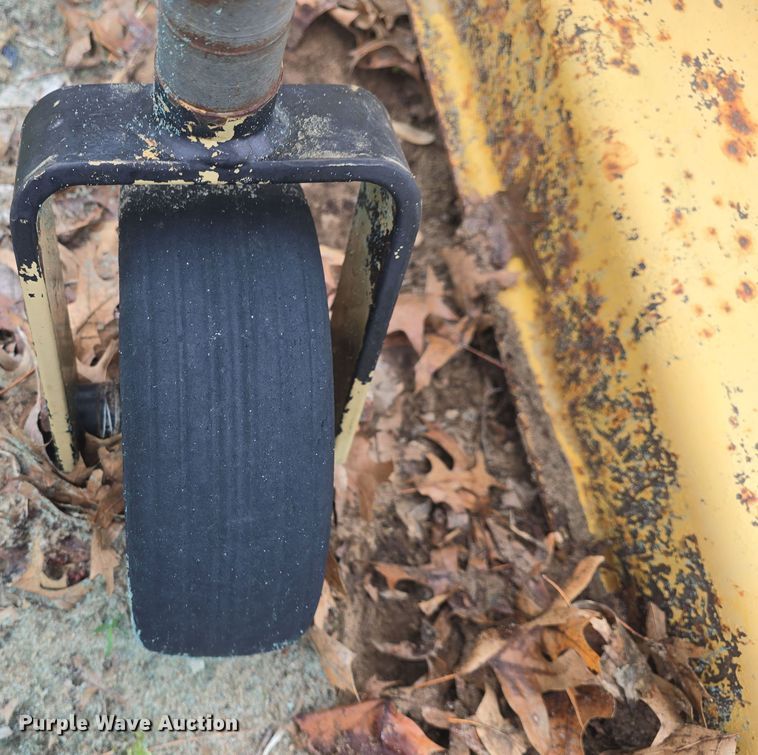 image for item EK5185 Land Pride AT2572 finish mower