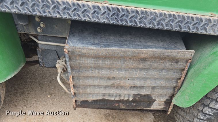 image for item EK5186 2001 John Deere 2030 Pro Gator utility vehicle