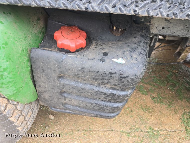 image for item EK5186 2001 John Deere 2030 Pro Gator utility vehicle