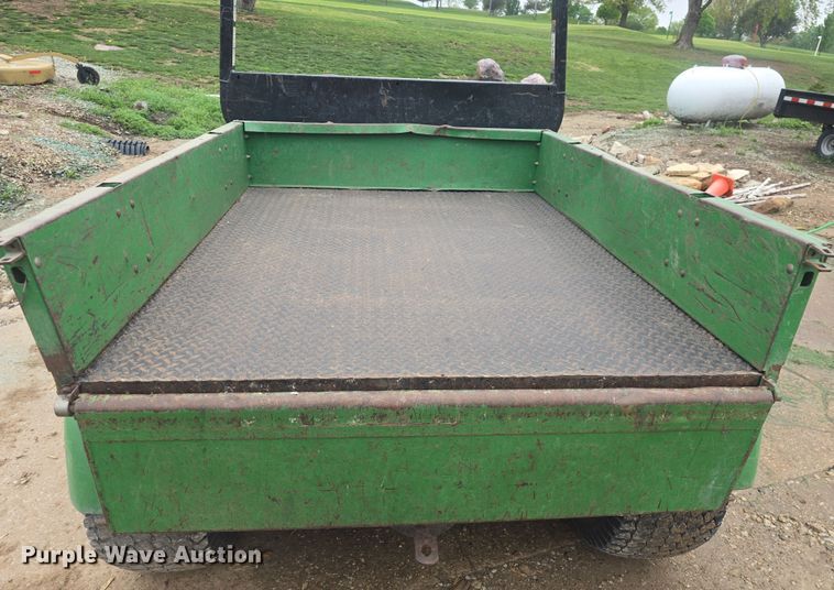 image for item EK5186 2001 John Deere 2030 Pro Gator utility vehicle