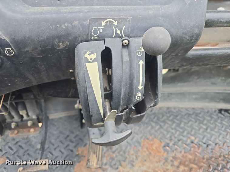 image for item EK5186 2001 John Deere 2030 Pro Gator utility vehicle