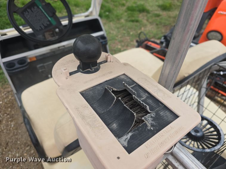 image for item EK5189 1995 Club Car DS golf cart