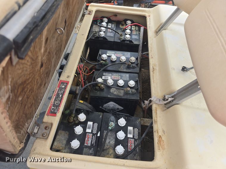 image for item EK5189 1995 Club Car DS golf cart