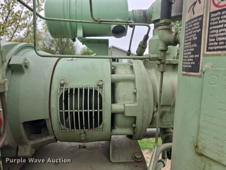 image for item EK5191 Sullair 10-30 AC/AC air compressor