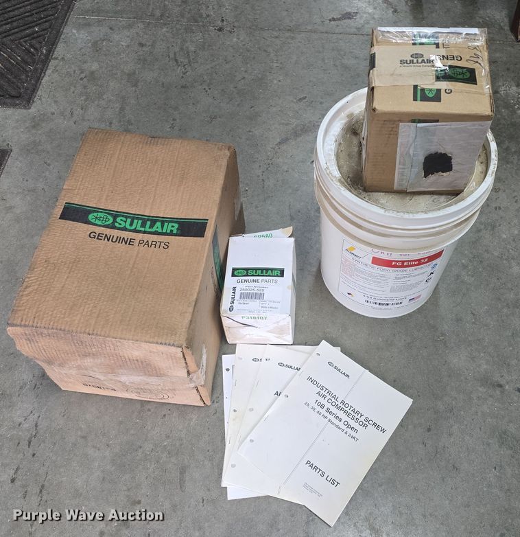 image for item EK5191 Sullair 10-30 AC/AC air compressor