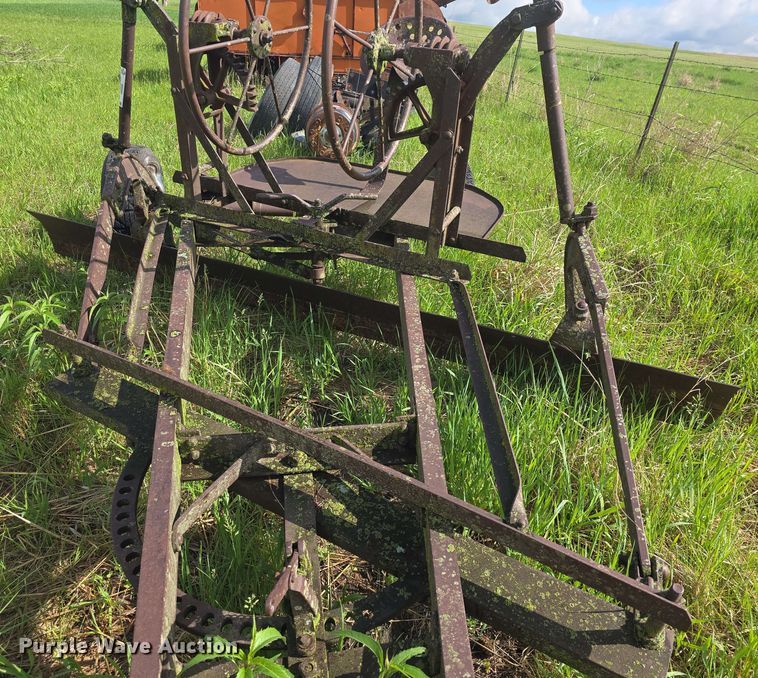 image for item EK5207 Pull type grader