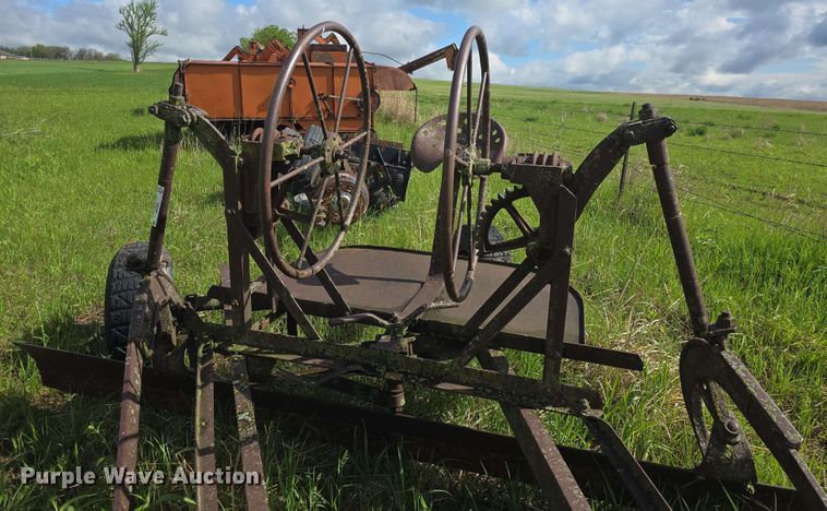 image for item EK5207 Pull type grader