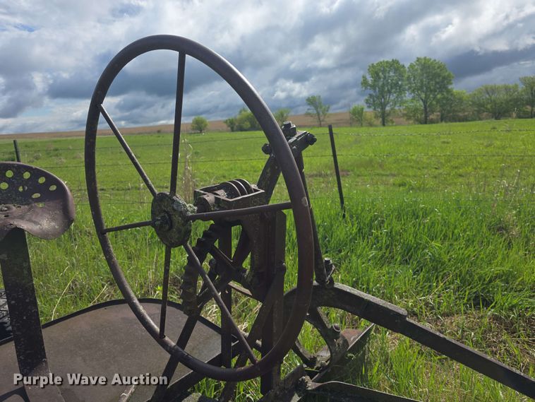 image for item EK5207 Pull type grader