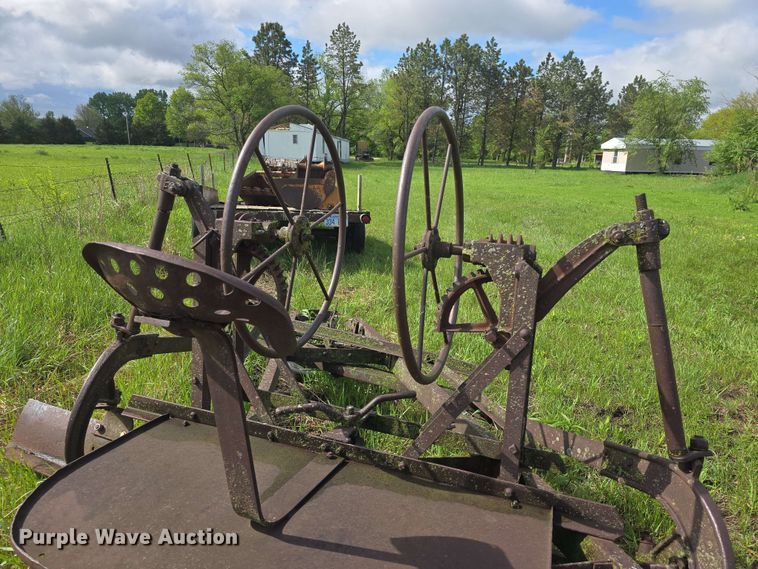 image for item EK5207 Pull type grader