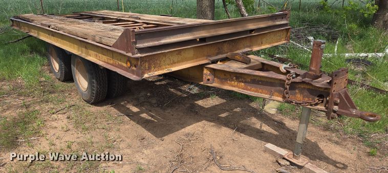 image for item EL2010 Hyster HP15T tilt deck equipment trailer