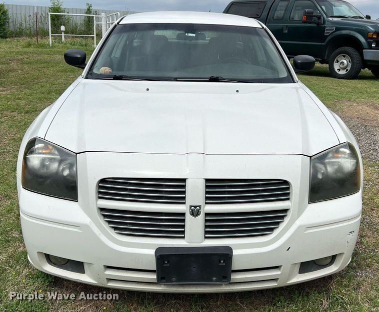 image for item EL2013 2006 Dodge Magnum 